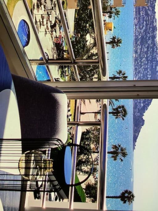 Spacieux Appartement Rose Front Mer Et Piscine Ρόζες Εξωτερικό φωτογραφία